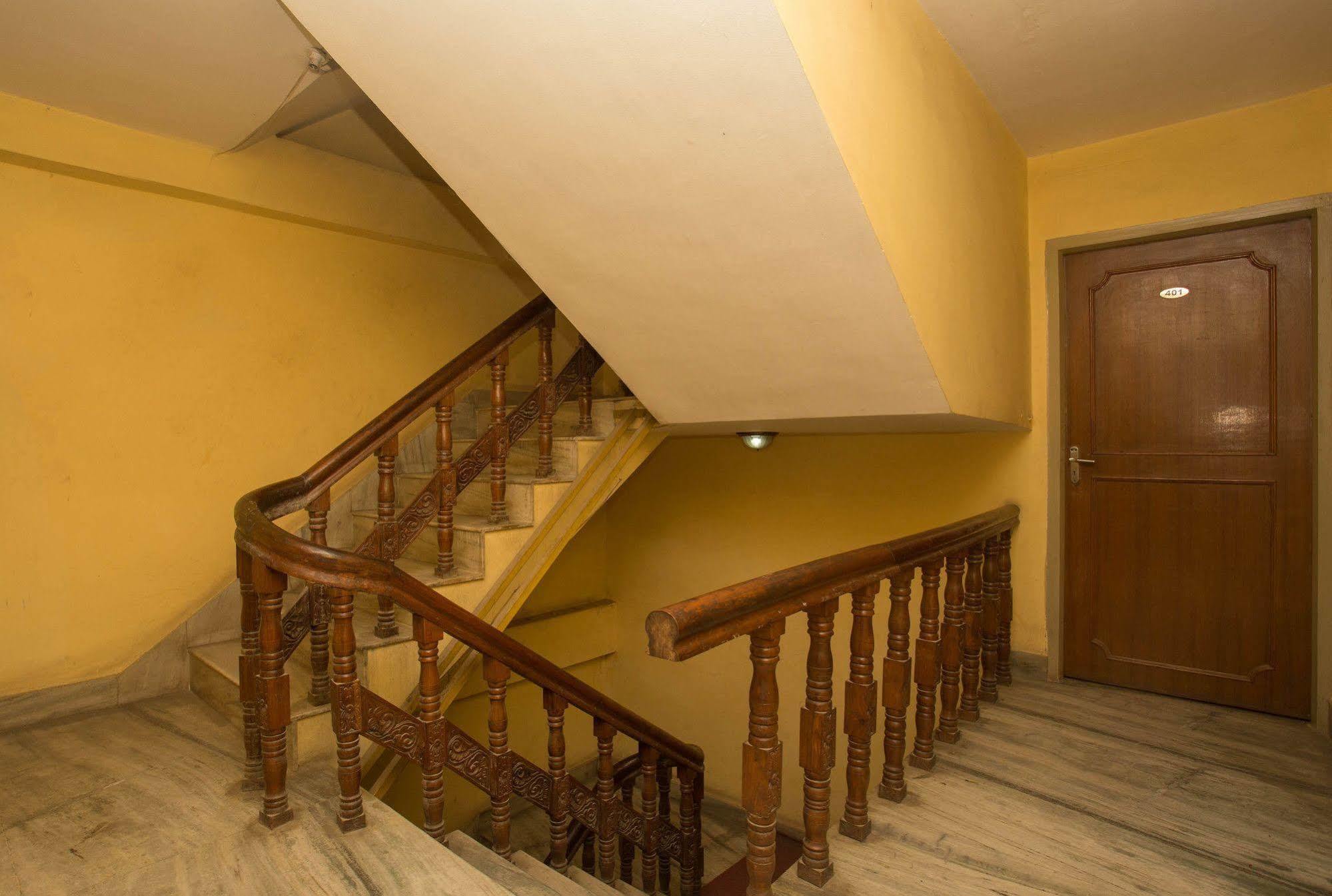 Hotel Red Panda Катманду Экстерьер фото