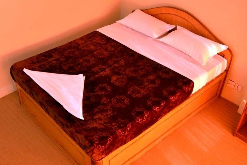 Hotel Red Panda Катманду Экстерьер фото